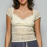 Natural lace sweetheart neck short-sleeve top with textured ruched bodice
