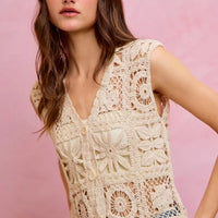 Natural crochet sleeveless vest top with V-neck and patterned openwork square panels