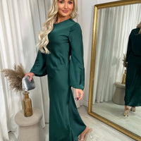 Green maxi dress with round neck and flared bell sleeves