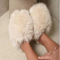 Light beige faux fur open-back slippers with fluffy uppers