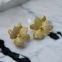 Flower Large Stud Earrings Gold-3