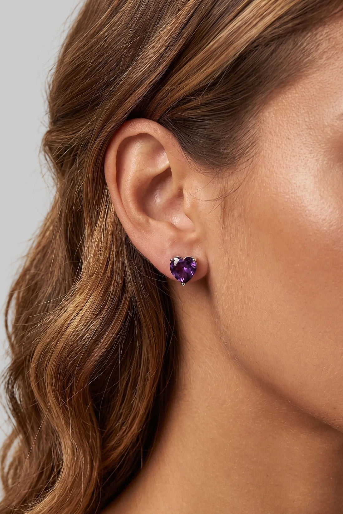 Amore Heart Amethyst Stud Earrings Silver-1