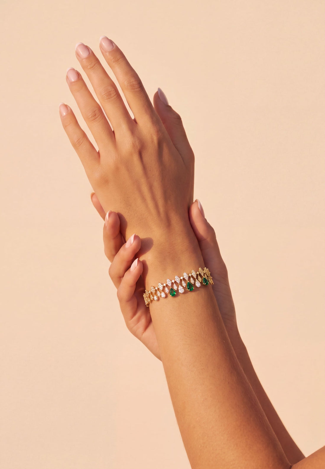 Duchess Emerald Tennis Bracelet Gold-3