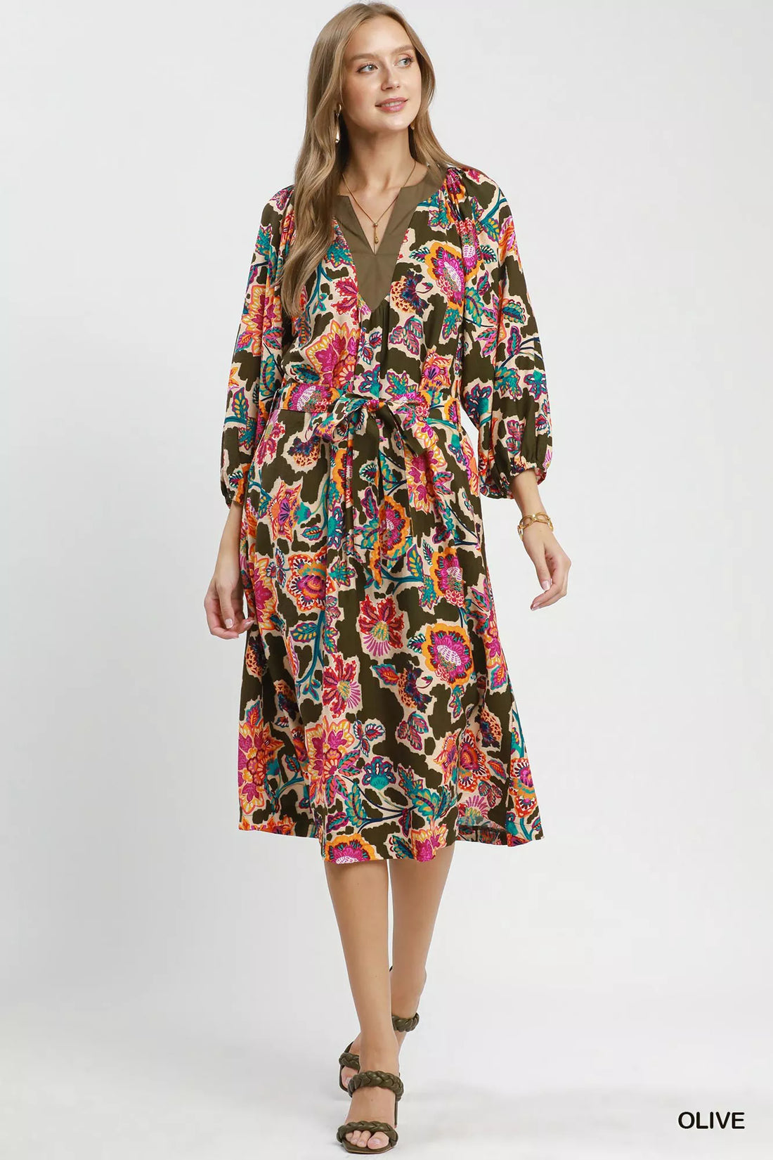 Belted midi dress with V-neck, long sleeves, dark olive multicolor floral print