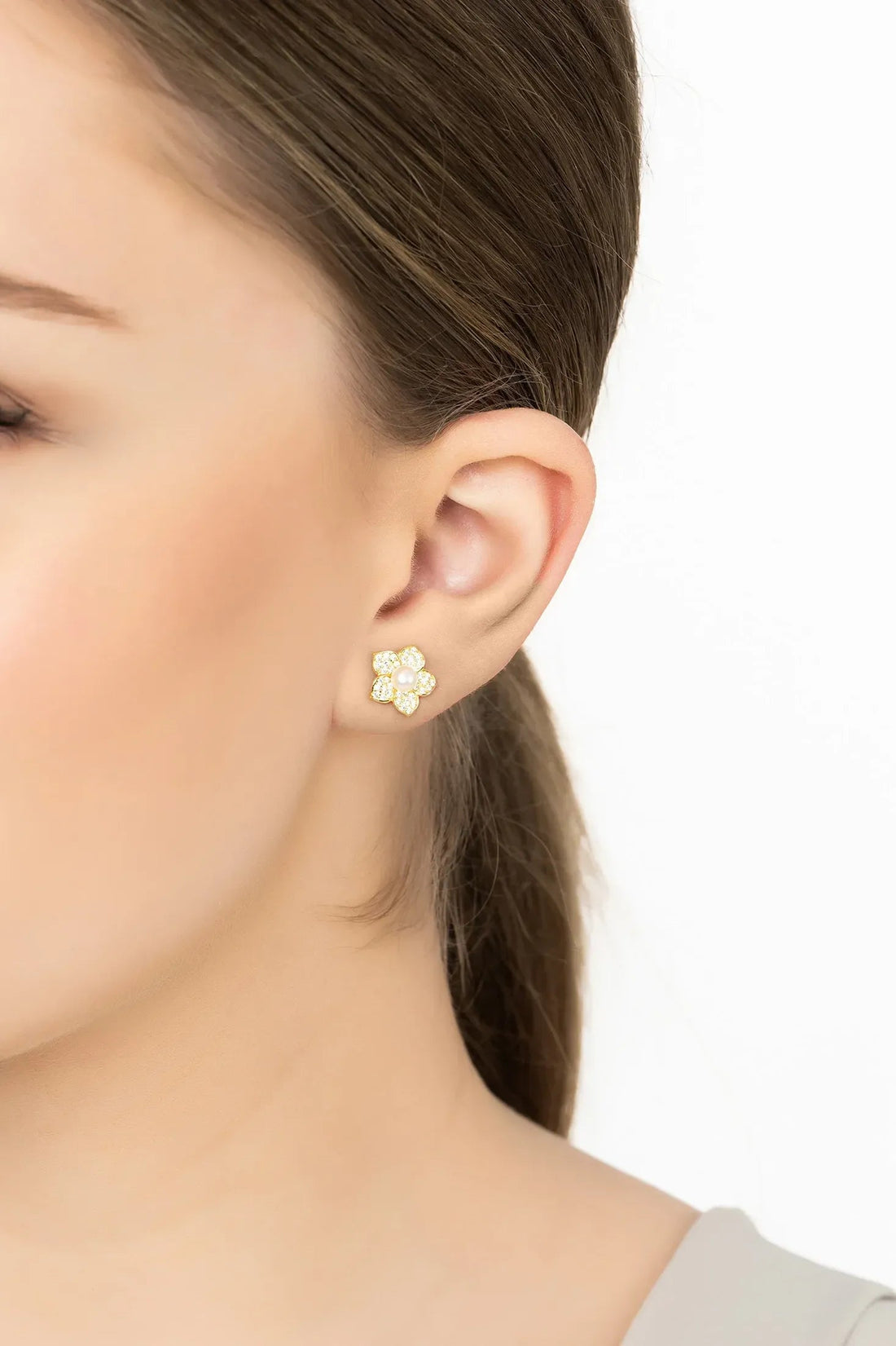 Forget Me Not Pearl Stud Earrings Gold-1