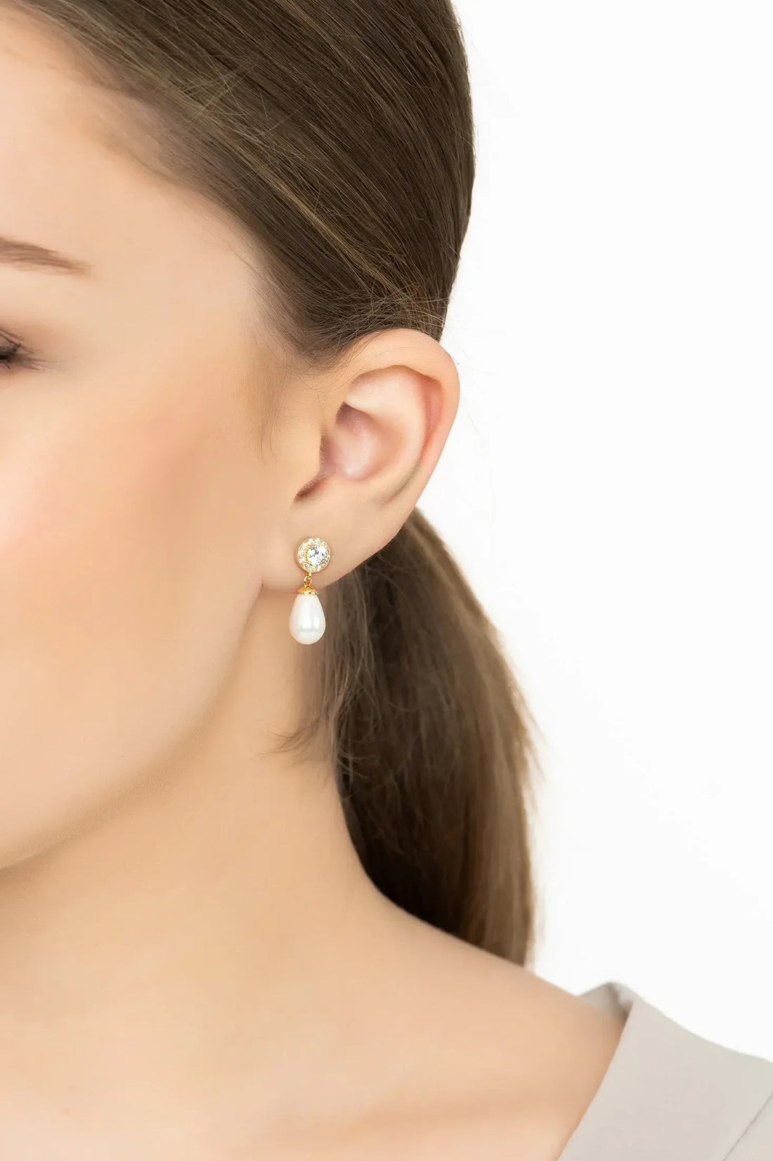 Timeless Pearl Teardrop Earrings Gold-1