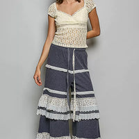 Natural lace sweetheart neck short-sleeve top with textured front panel
