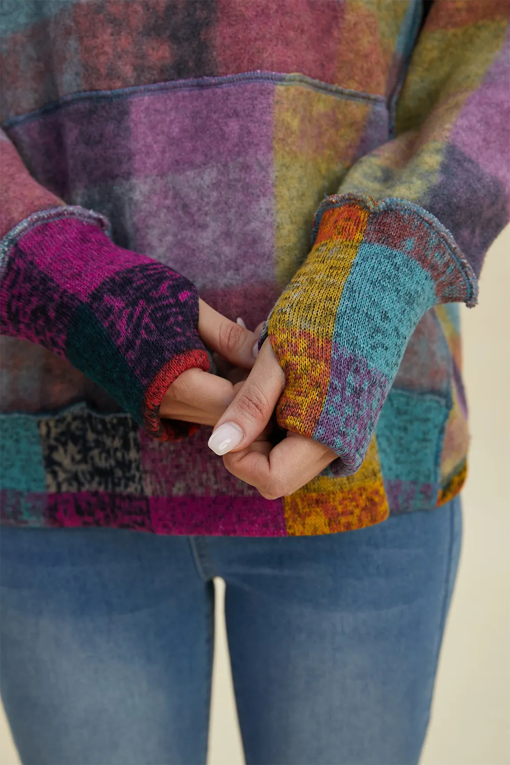 Multicolor plaid fleece hoodie with kangaroo pocket and knit cuff detail
