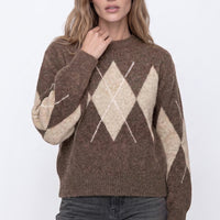 Brown crew-neck wool-blend jumper with beige argyle diamonds, ribbed cuffs and hem