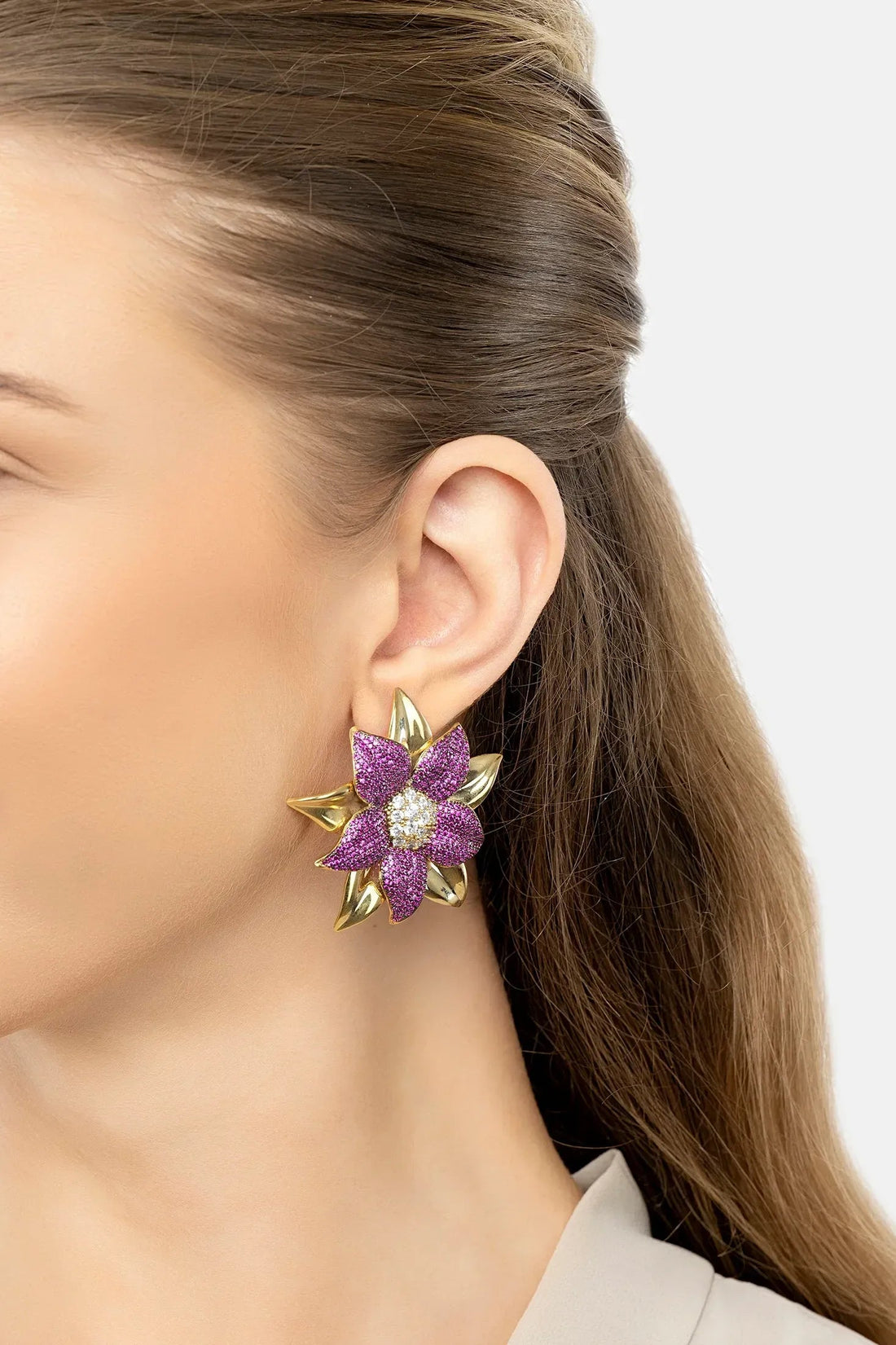 Marguerite Daisy Flower Large Stud Earrings Ruby Gold-3