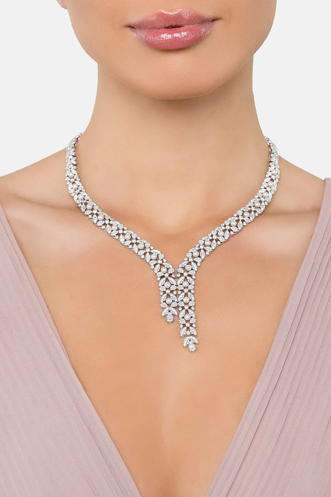 Marchioness Statement Necklace Pearl Silver-1
