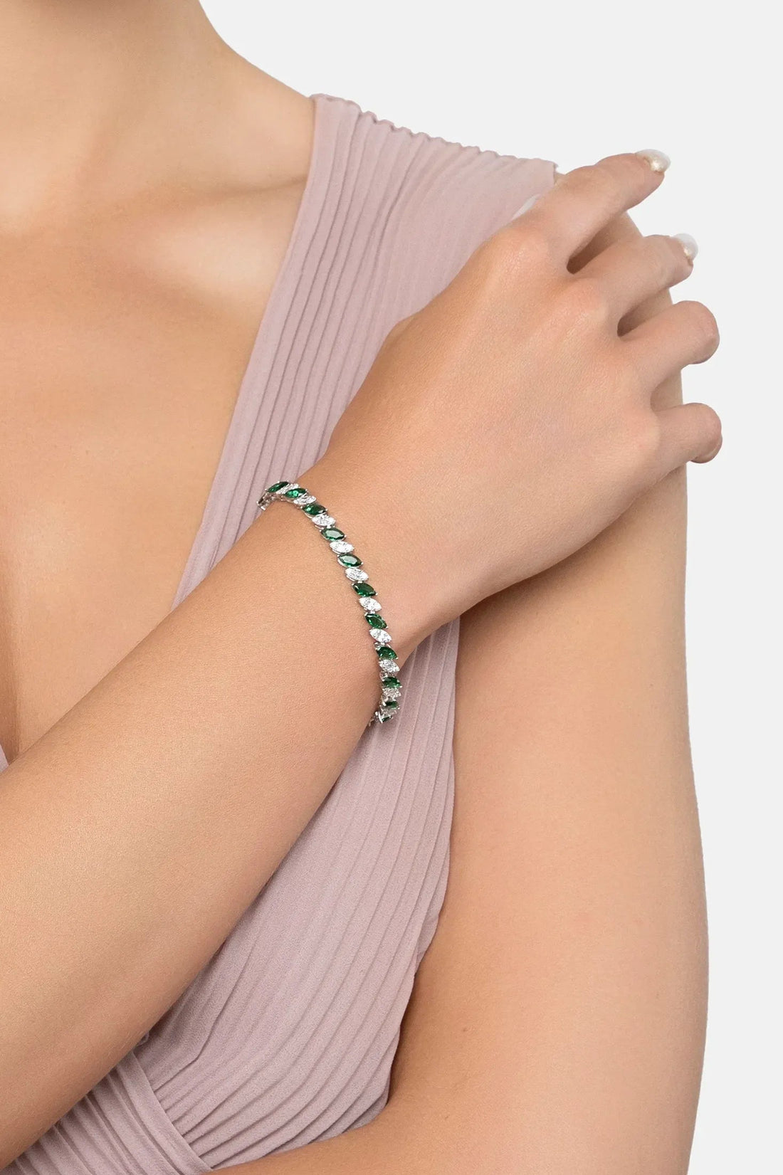 Viscountess Tennis Bracelet Emerald Silver-1
