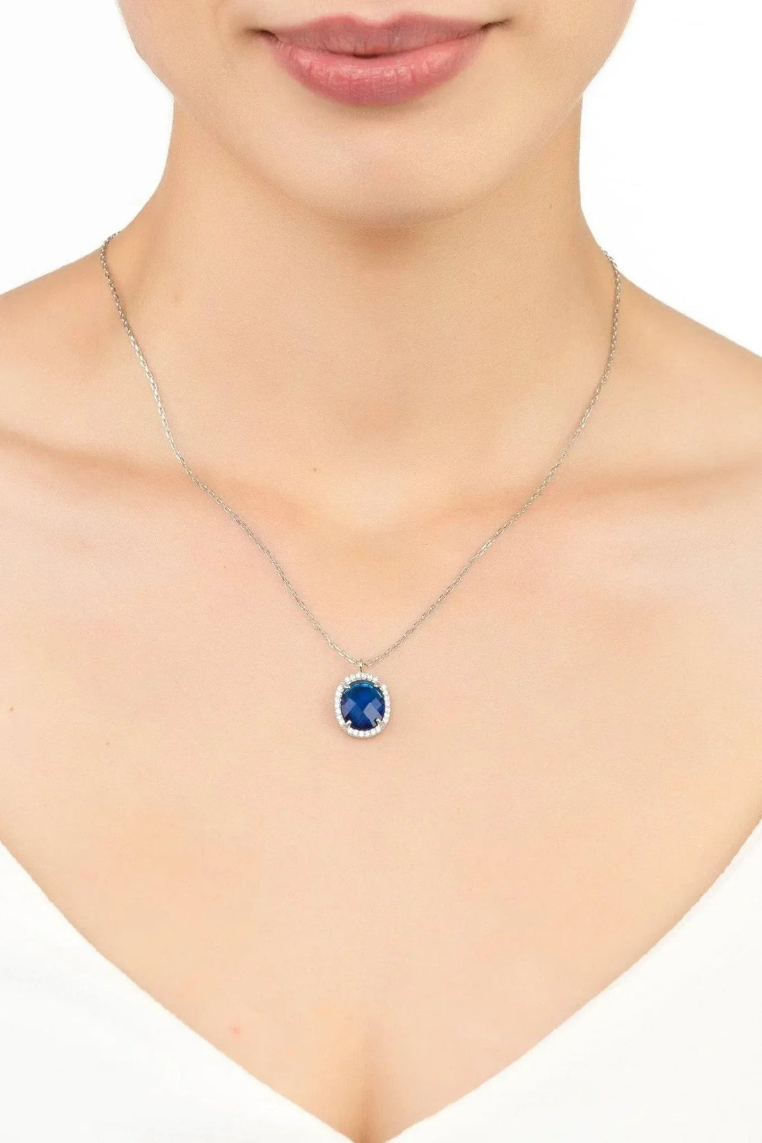 Beatrice Oval Gemstone Pendant Necklace Silver Sapphire Hydro-1