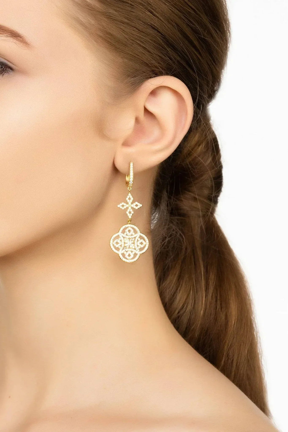 Celtic Knot Clover Drop Earrings Gold-1