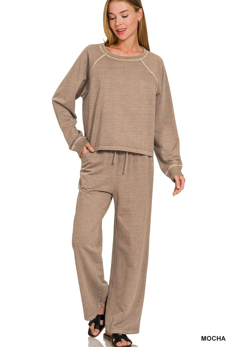 Mocha washed terry set: round-neck pullover with long sleeves and wide-leg pants