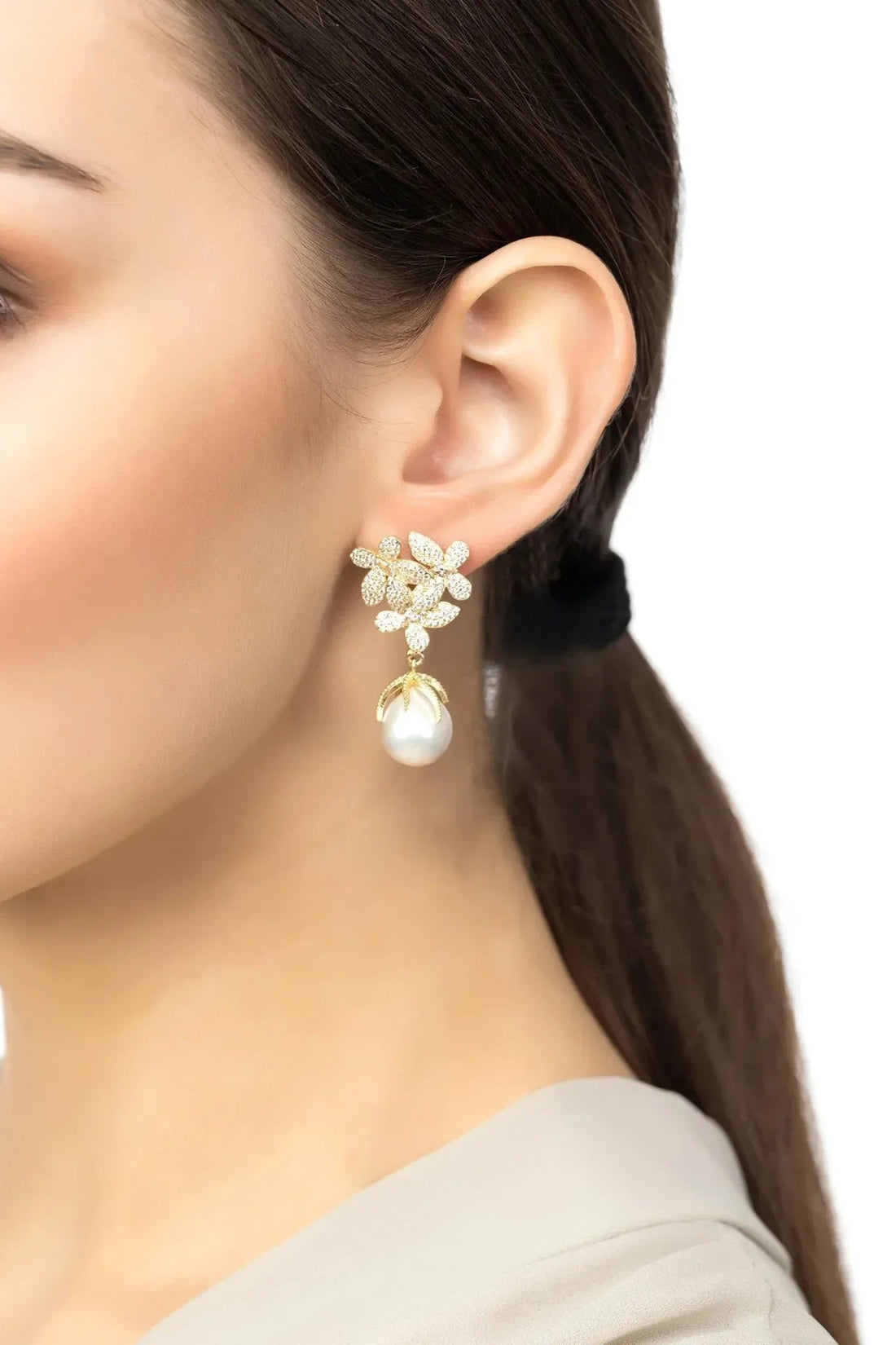 Flowers Pearl Earrings Silver White-1