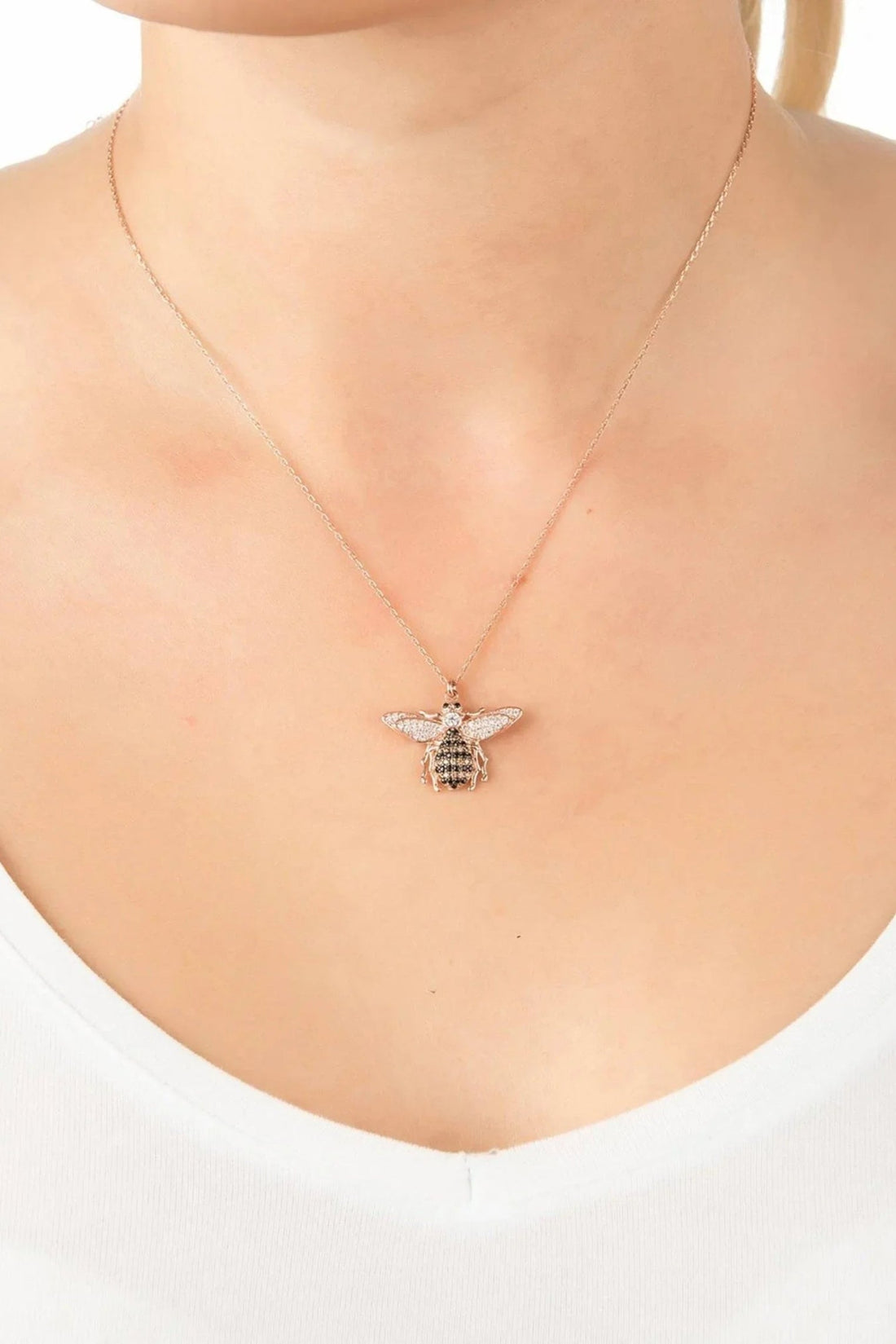 Honey Bee Pendant Necklace Gold-1
