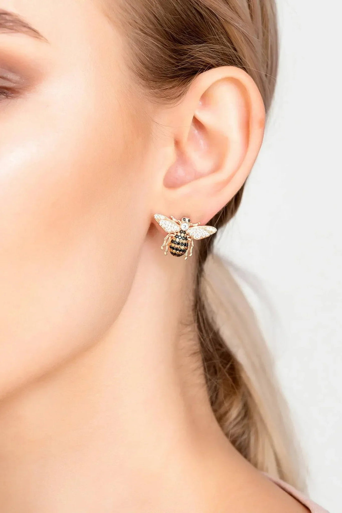 Honey Bee Stud Earrings Rosegold-1