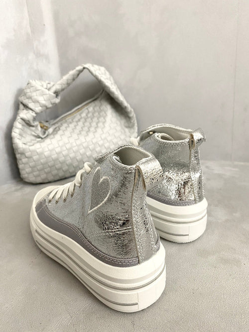 Kids high-top lace-up trainers, metallic silver uppers with white laces and rubber sole