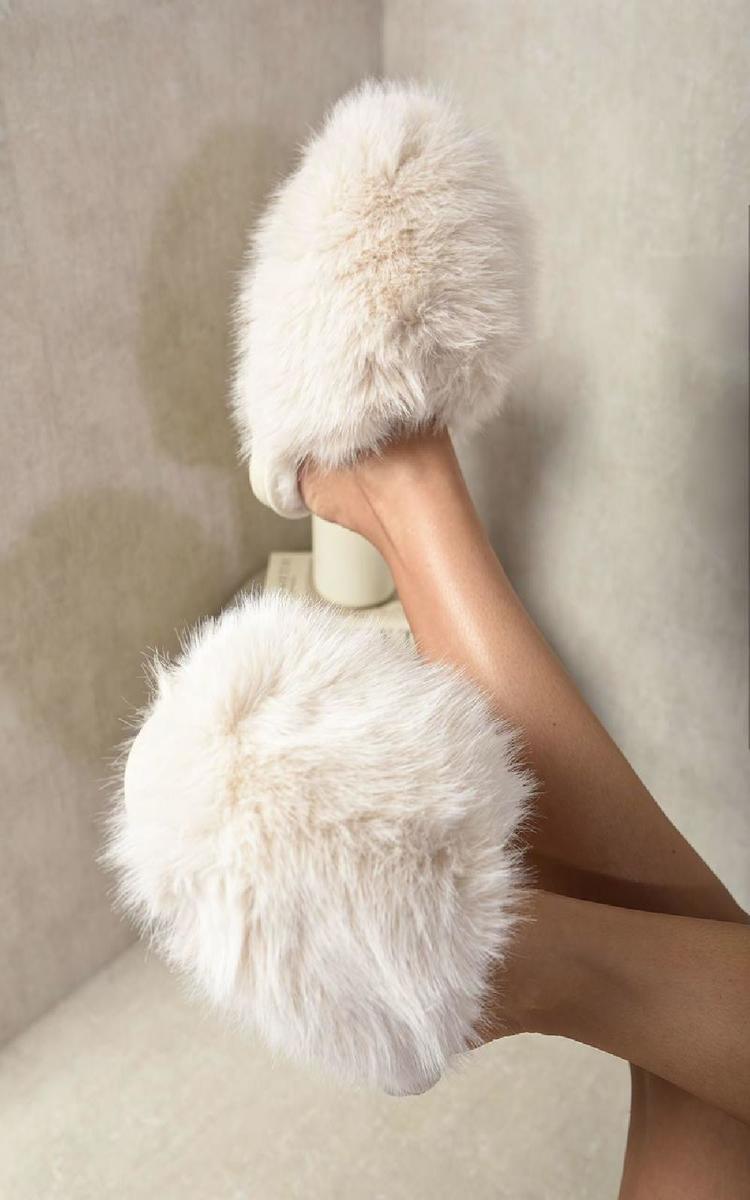 Cream faux fur open-back slippers with thick plush uppers