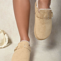 Platform Clogs in Beige with Faux Fur Lining