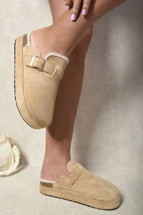Platform Clogs in Beige with Faux Fur Lining