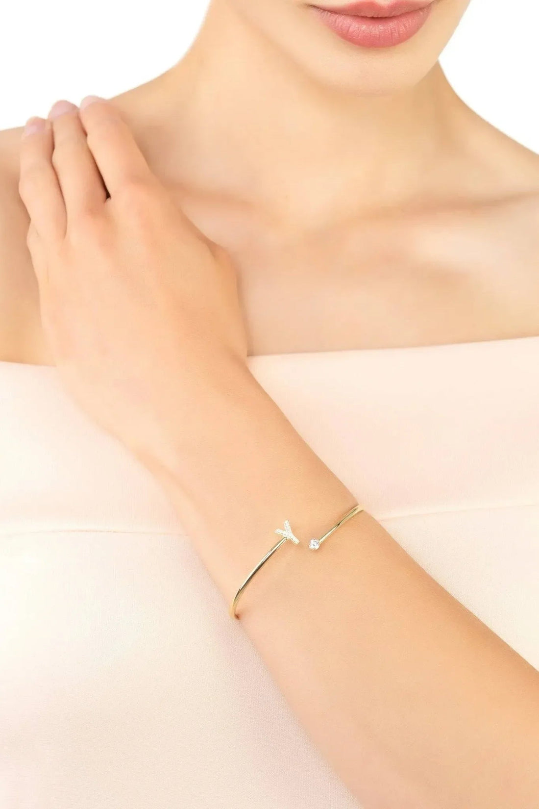 Initial Bangle Gold Y-1
