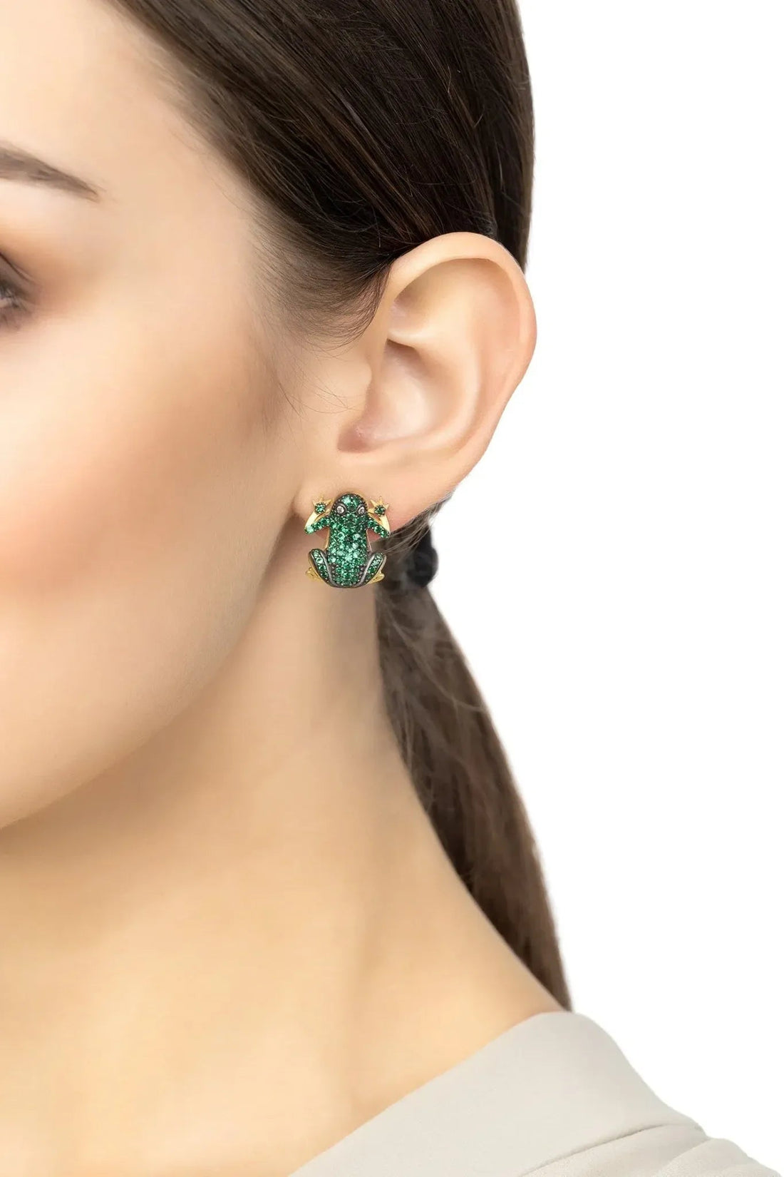 Leap Frog Stud Earrings Gold-1