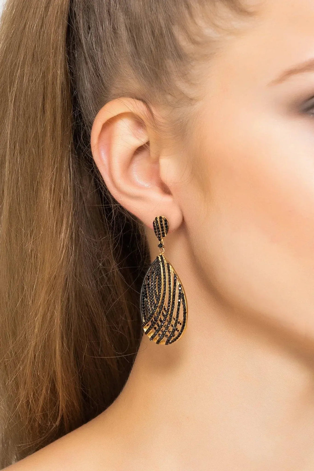 Vortex Teardrop Earring Black Cz-1