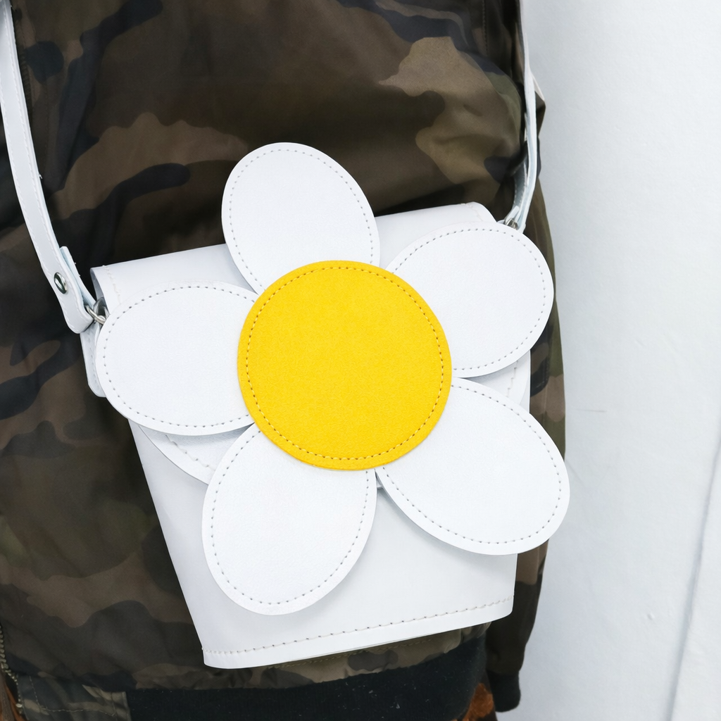 Handmade Leather Daisy Barrel Bag - White-1